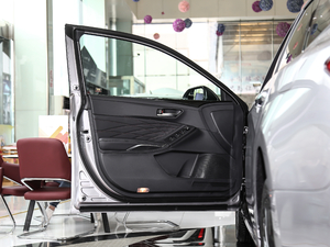 20212.5L TouringFSPORT	 {λ܇T