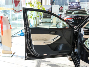 2021款2.5L Touring尊贵SPORT版	 驾驶位车门