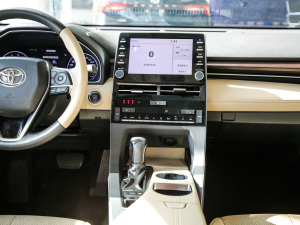 2021款2.5L Touring尊贵SPORT版	 中控台