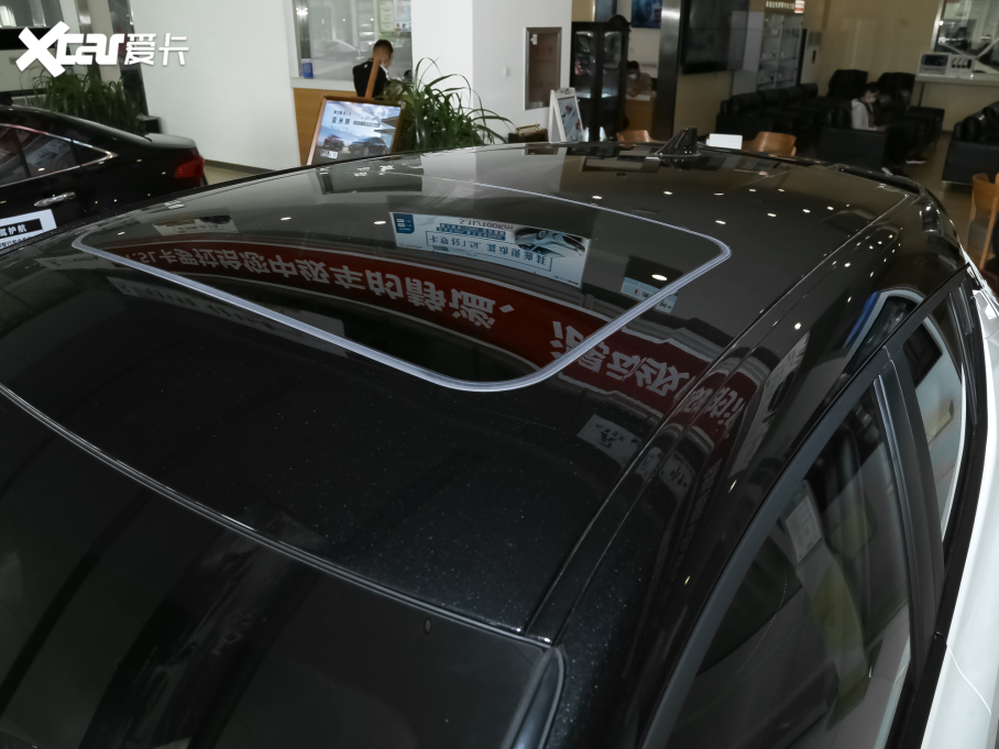 2021���ȝ�IZOA 2.0L ���а�