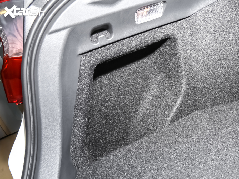 2021���ȝ�IZOA 2.0L ���а�