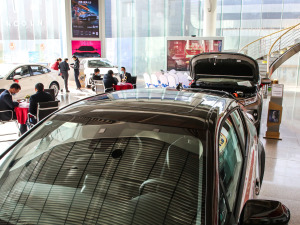 2021款2.0L 奕驰SPORT 车顶