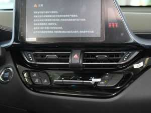 2021款2.0L 奕享版 空调出风口