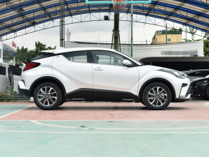 2021款2.0L 奕驰版 正侧（右）