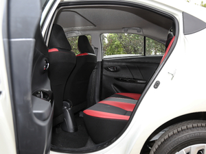 2021款1.5L CVT舒行版 后排空间