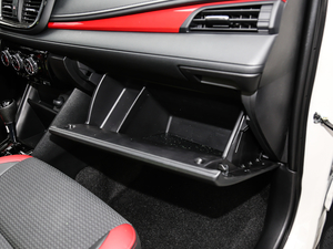2021款1.5L CVT舒行版 手套箱