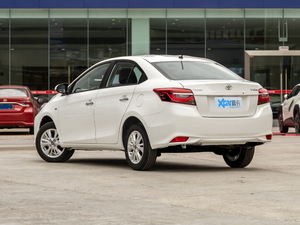 2021款1.5L CVT智行版 左后45度