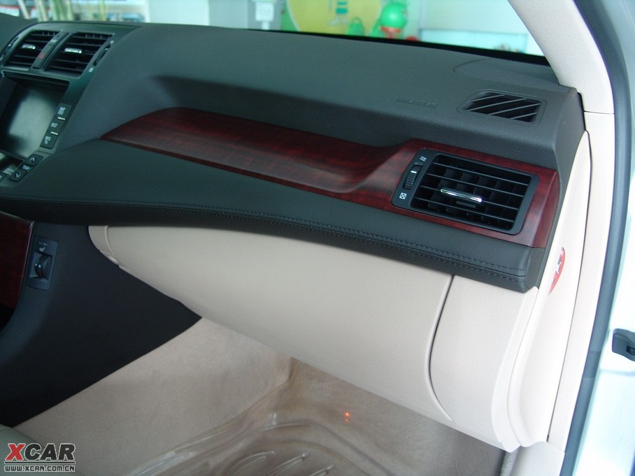 2010ʹ 2.5L Royal Ƥ