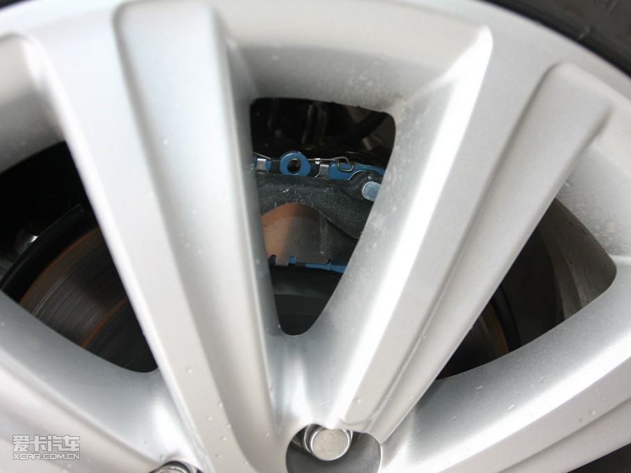 2010ʹ 2.5L Royal Ƥ촰