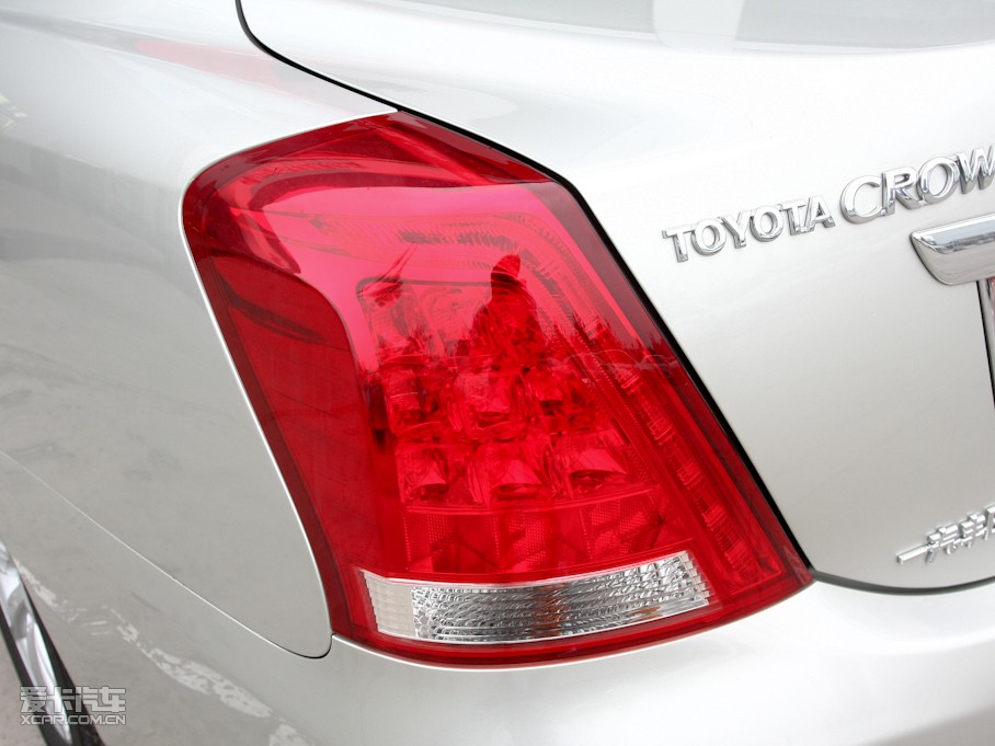 2010ʹ 2.5L Royal Ƥ촰