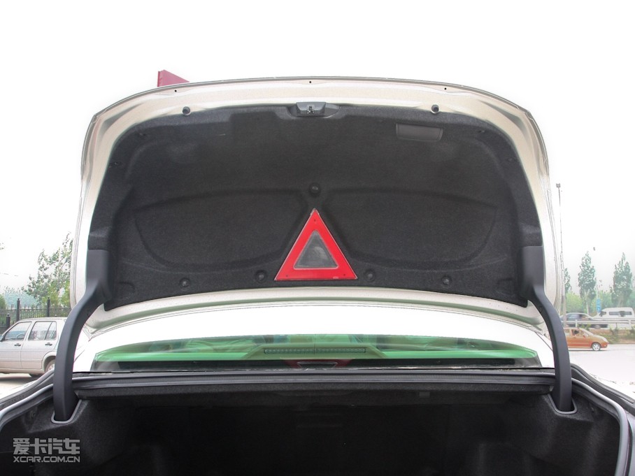 2010ʹ 2.5L Royal Ƥ촰