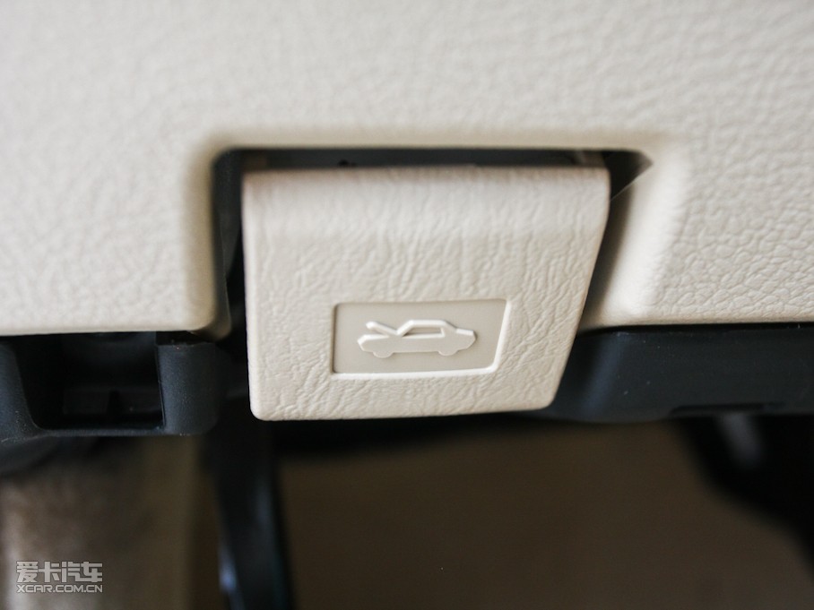 2010ʹ 2.5L Royal Ƥ촰