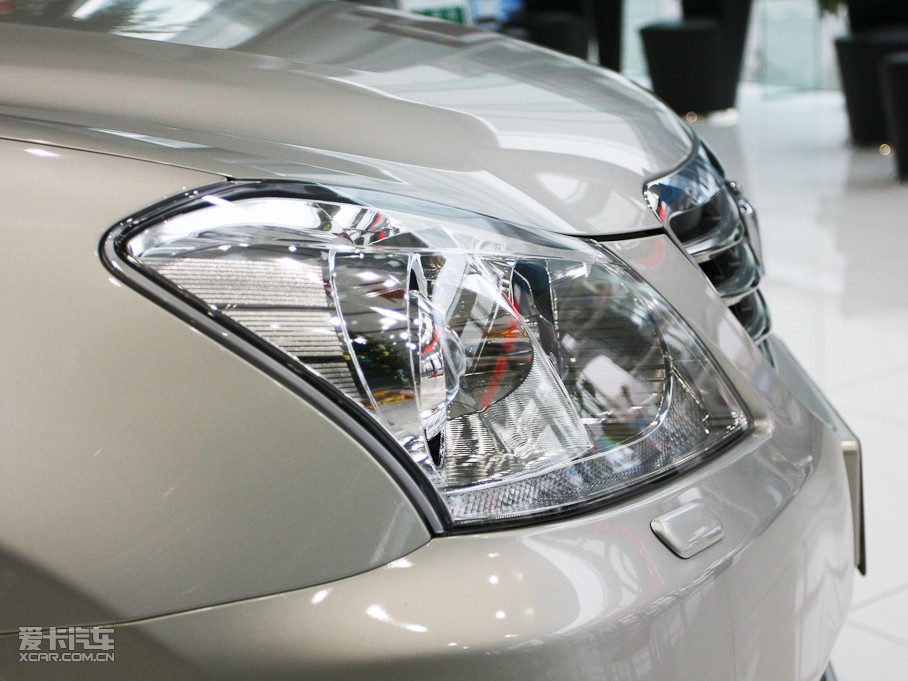 2010ʹ 3.0L Royal Ƥ