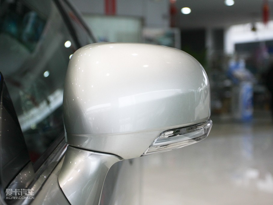 2010ʹ 3.0L Royal Ƥ