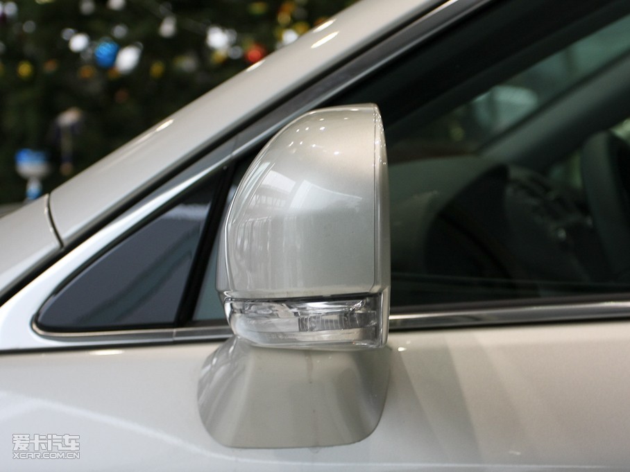 2010ʹ 3.0L Royal Ƥ