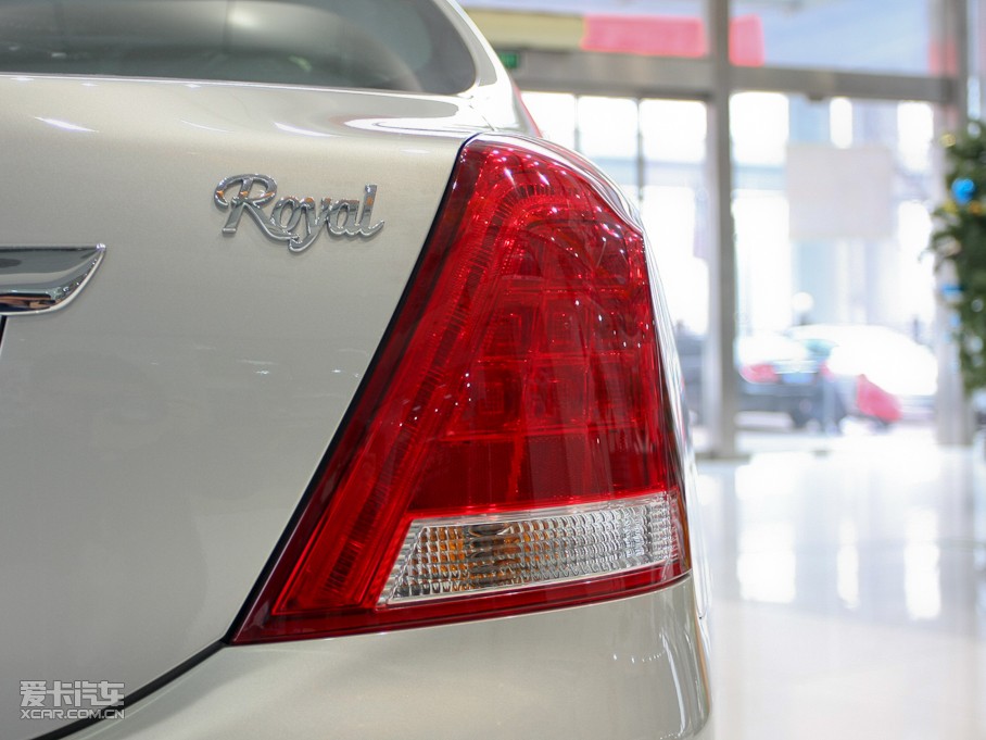 2010ʹ 3.0L Royal Ƥ