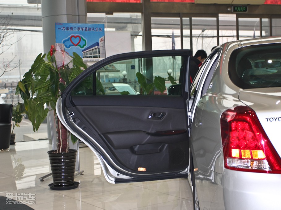 2010ʹ 3.0L Royal Ƥ