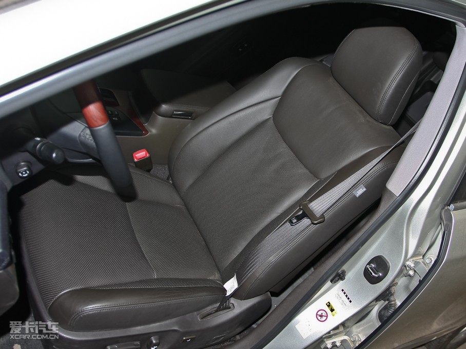 2010ʹ 3.0L Royal Ƥ