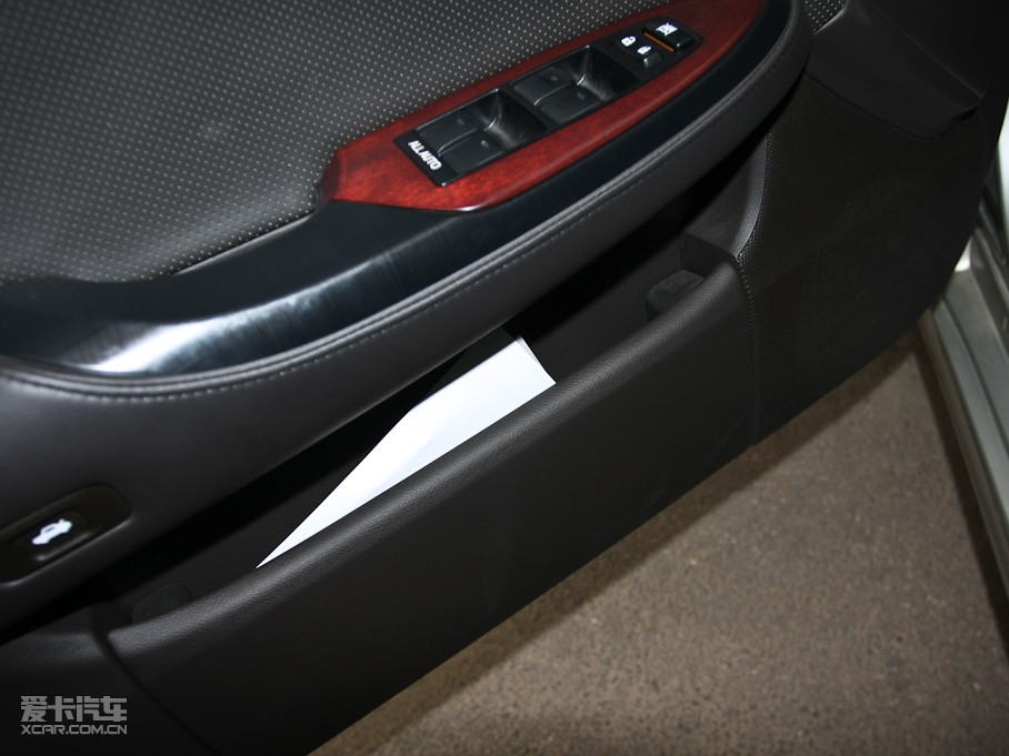 2010ʹ 3.0L Royal Ƥ