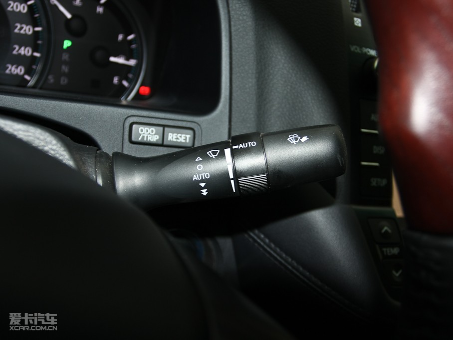 2010ʹ 3.0L Royal Ƥ