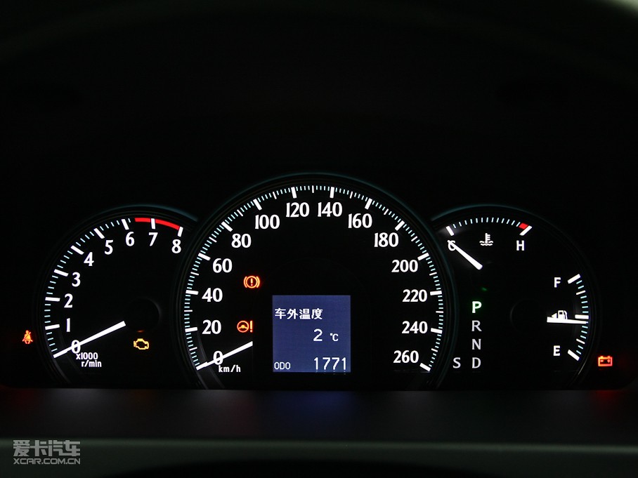 2010ʹ 3.0L Royal Ƥ