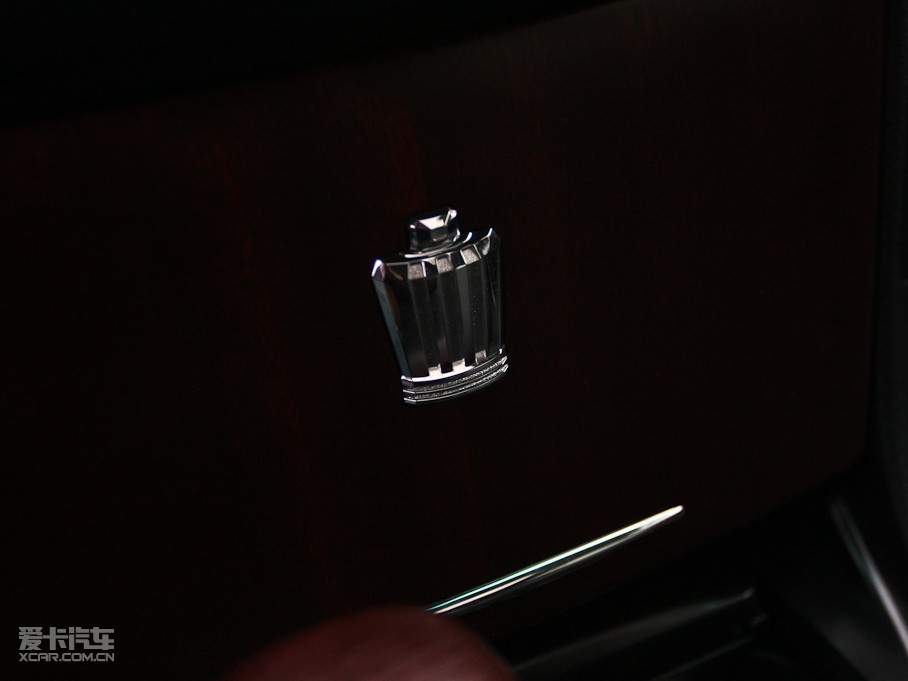 2010ʹ 3.0L Royal Ƥ