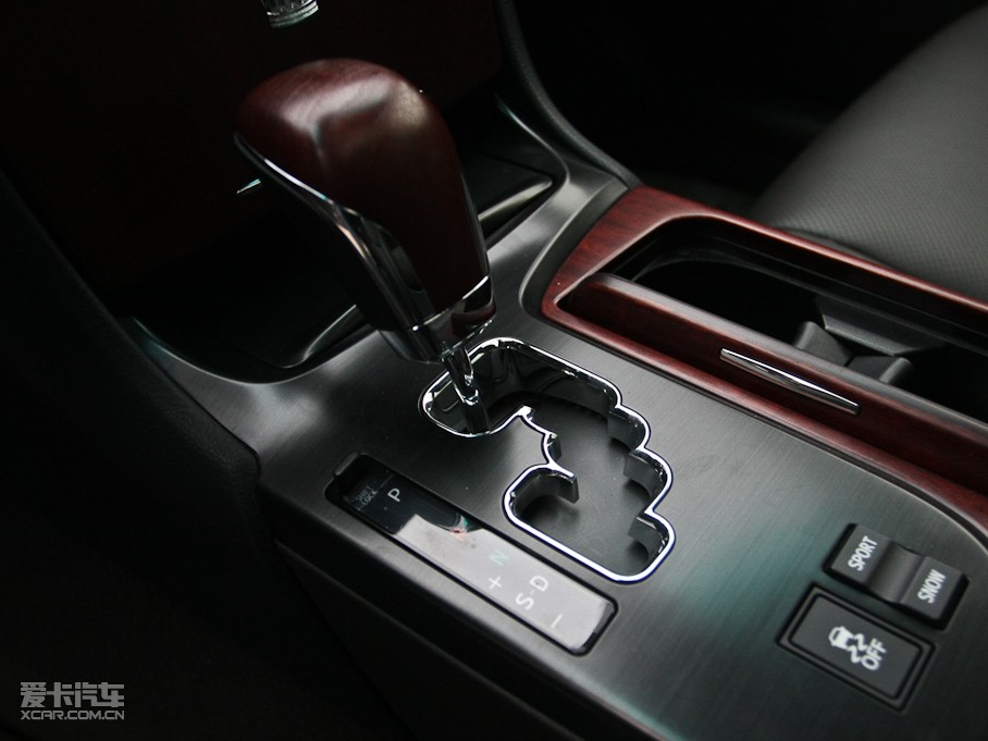 2010ʹ 3.0L Royal Ƥ