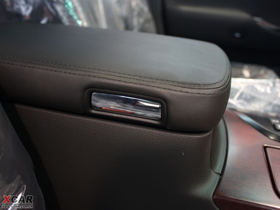 2010ʹ 4.3L Royal Saloon