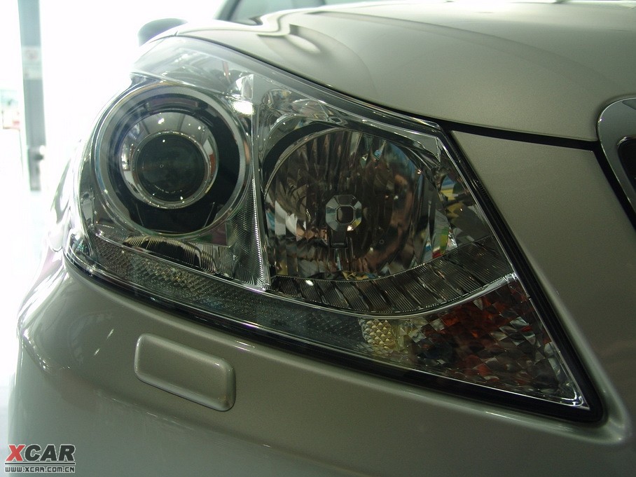 2010ʹ 2.5L Royal Ƥ