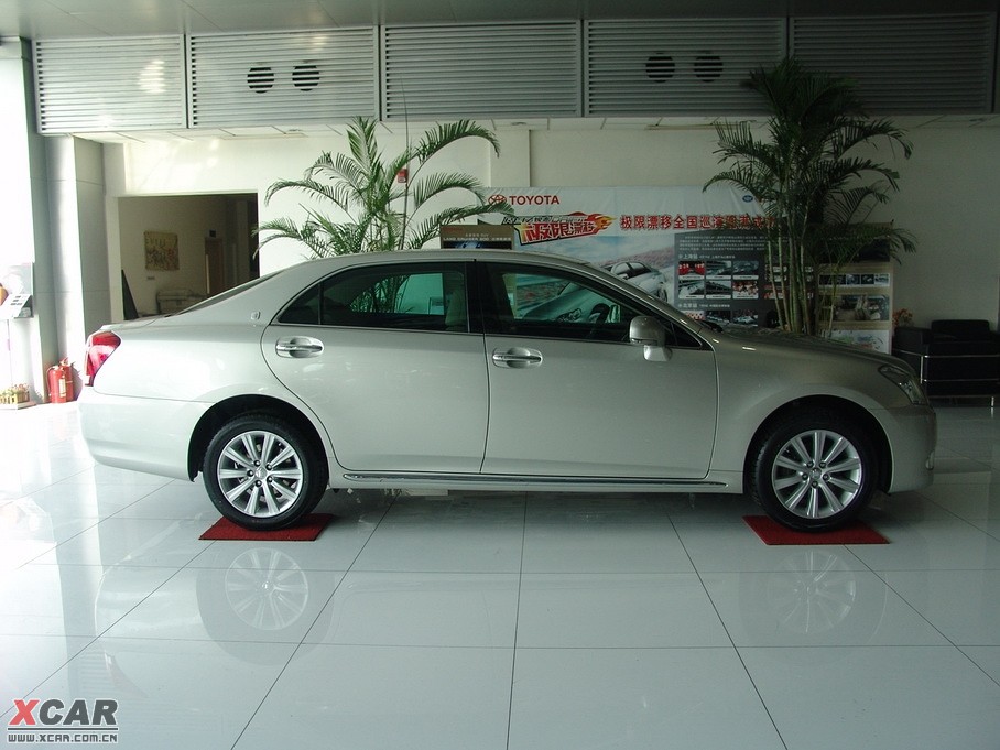 2010ʹ 2.5L Royal Ƥ