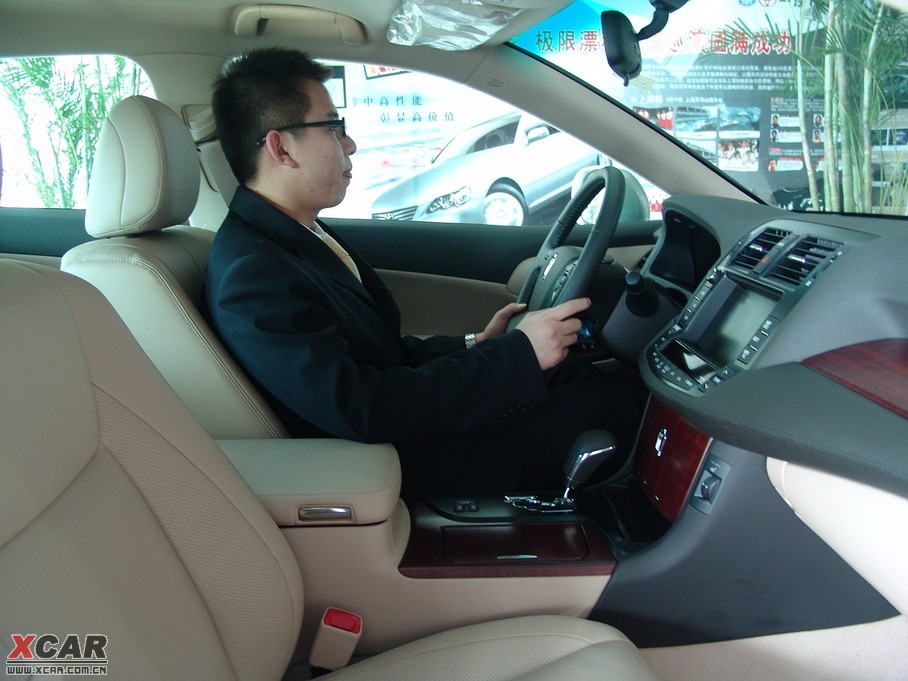 2010ʹ 2.5L Royal Ƥ