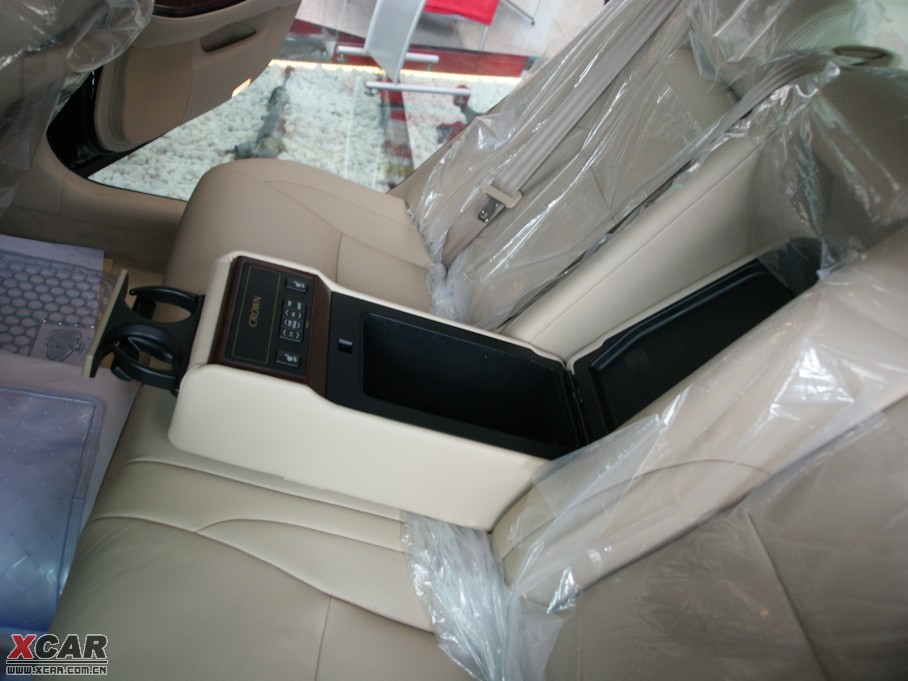 2010ʹ 3.0L Royal Saloon