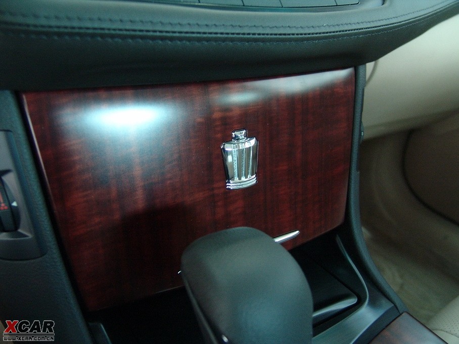 2010ʹ 2.5L Royal Ƥ