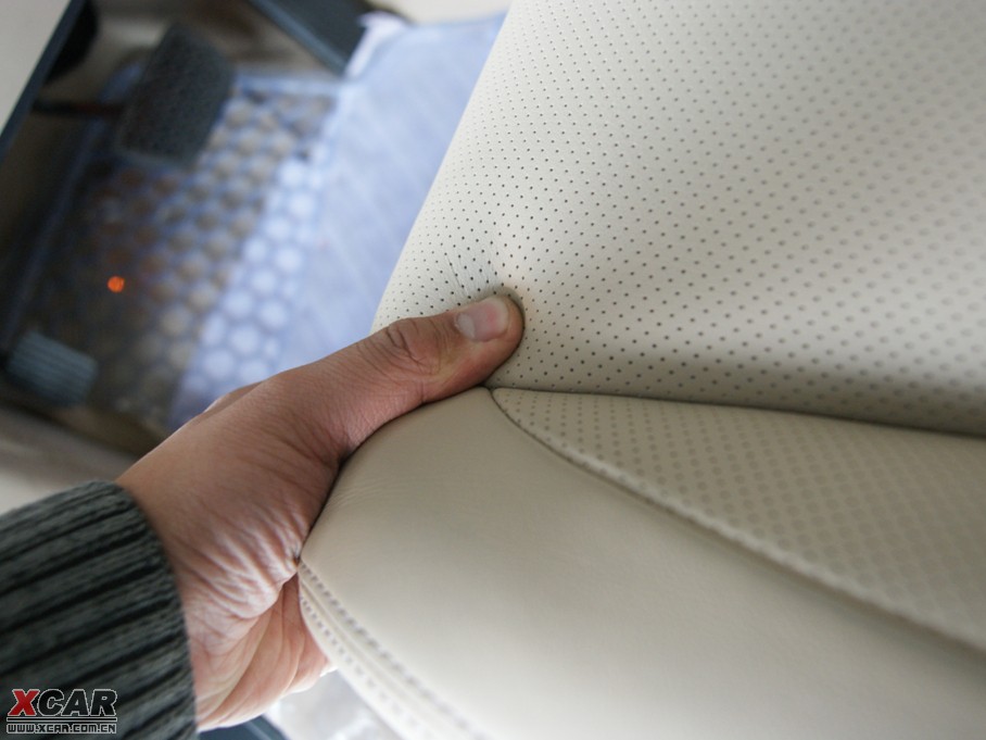 2010ʹ 3.0L Royal Saloon