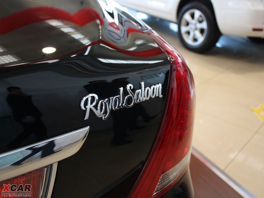 2010ʹ 4.3L Royal Saloon