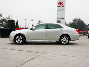 2010款2.5L Royal 真皮天窗版 正侧（左）
