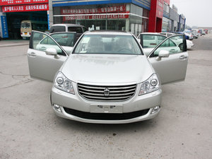 2010款2.5L Royal 真皮天窗版 车门全开