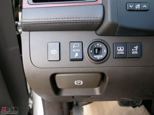 20103.0L Royal Saloon VIP п؅^