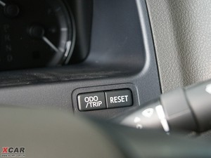 20103.0L Royal Saloon п؅^