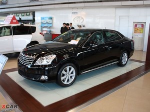 2010款4.3L Royal Saloon 整体外观