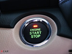 2010款3.0L Royal Saloon 中控区