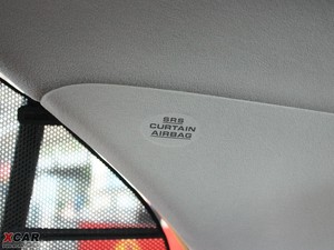 20104.3L Royal Saloon g