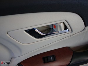 20103.0L Royal Saloon VIP g