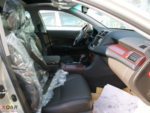 20103.0L Royal Saloon VIP g