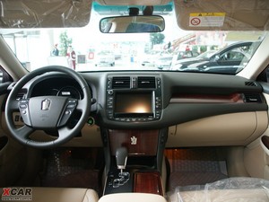 20103.0L Royal Saloon ȫ