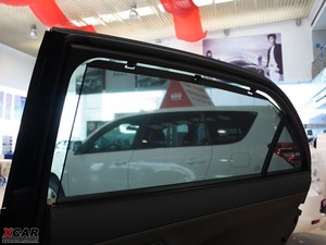 20104.3L Royal Saloon g