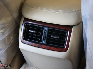 20103.0L Royal Saloon VIP g