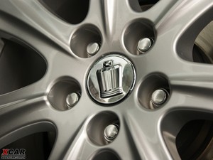 20103.0L Royal Saloon ^