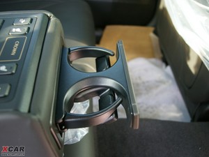 20103.0L Royal Saloon VIP g