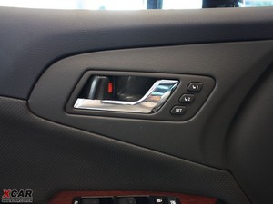 20104.3L Royal Saloon g